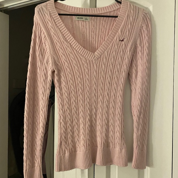 Hollister Sweaters - Hollister pink cable knit sweater Size S